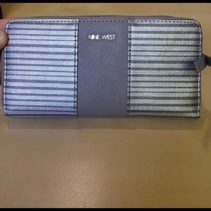 Nine West wallet brand new with tag